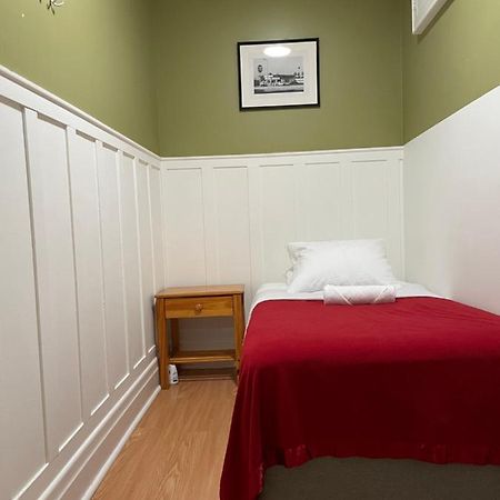Small Private La Bedroom W Wifi - Private Fridge - Ac Near Usc - Exposition Park - Usc Memorial Coliseum - Banc Of California Bmo Stadium - Downtown Los Angeles Dtla - University Of Southern California Usc!!! Dış mekan fotoğraf
