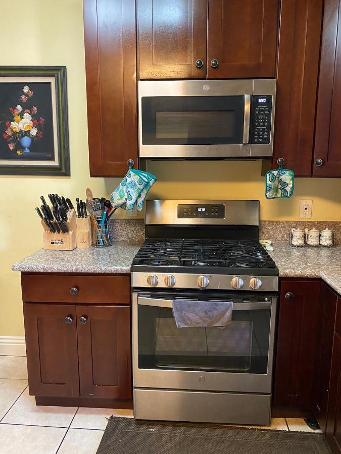 Small Private La Bedroom W Wifi - Private Fridge - Ac Near Usc - Exposition Park - Usc Memorial Coliseum - Banc Of California Bmo Stadium - Downtown Los Angeles Dtla - University Of Southern California Usc!!! Dış mekan fotoğraf