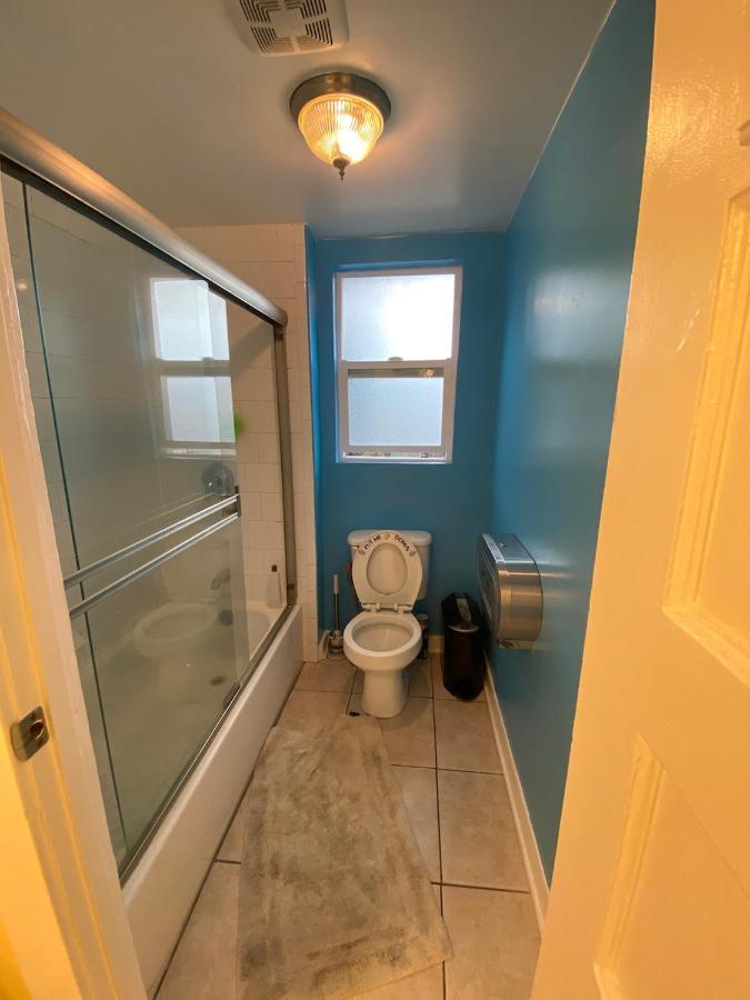 Small Private La Bedroom W Wifi - Private Fridge - Ac Near Usc - Exposition Park - Usc Memorial Coliseum - Banc Of California Bmo Stadium - Downtown Los Angeles Dtla - University Of Southern California Usc!!! Dış mekan fotoğraf