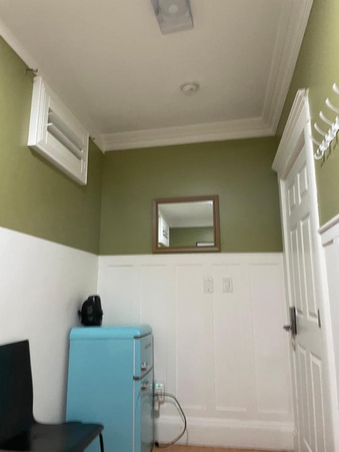 Small Private La Bedroom W Wifi - Private Fridge - Ac Near Usc - Exposition Park - Usc Memorial Coliseum - Banc Of California Bmo Stadium - Downtown Los Angeles Dtla - University Of Southern California Usc!!! Dış mekan fotoğraf