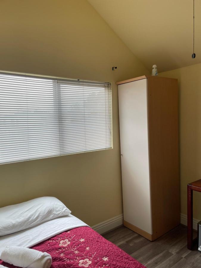 Small Private La Bedroom W Wifi - Private Fridge - Ac Near Usc - Exposition Park - Usc Memorial Coliseum - Banc Of California Bmo Stadium - Downtown Los Angeles Dtla - University Of Southern California Usc!!! Dış mekan fotoğraf