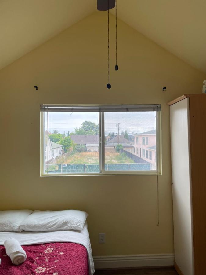 Small Private La Bedroom W Wifi - Private Fridge - Ac Near Usc - Exposition Park - Usc Memorial Coliseum - Banc Of California Bmo Stadium - Downtown Los Angeles Dtla - University Of Southern California Usc!!! Dış mekan fotoğraf