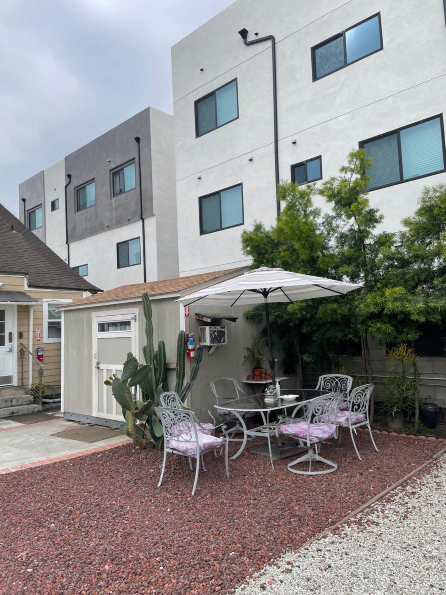 Small Private La Bedroom W Wifi - Private Fridge - Ac Near Usc - Exposition Park - Usc Memorial Coliseum - Banc Of California Bmo Stadium - Downtown Los Angeles Dtla - University Of Southern California Usc!!! Dış mekan fotoğraf